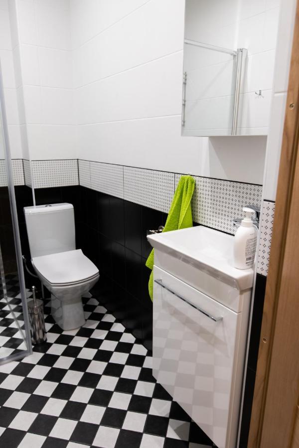 Hot Riga Ernestines Iela 7-7 Enjoy The Feel Of Home And History! Buitenkant foto